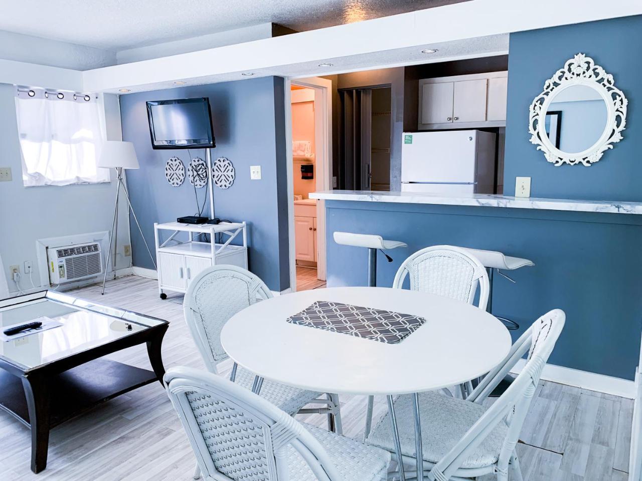 פומפנו ביץ' Coral Tides Resort מראה חיצוני תמונה