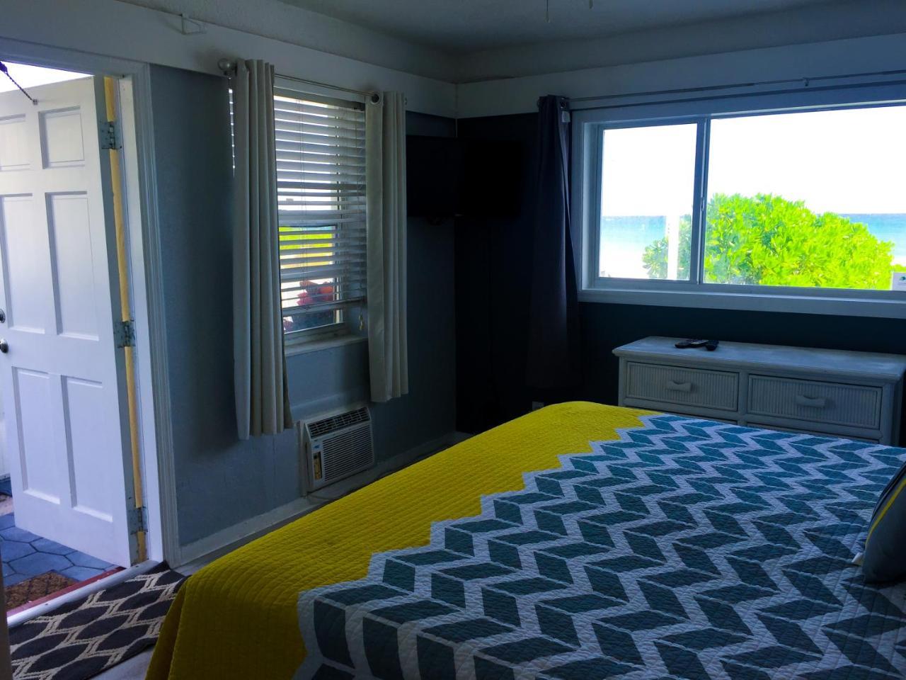 פומפנו ביץ' Coral Tides Resort מראה חיצוני תמונה